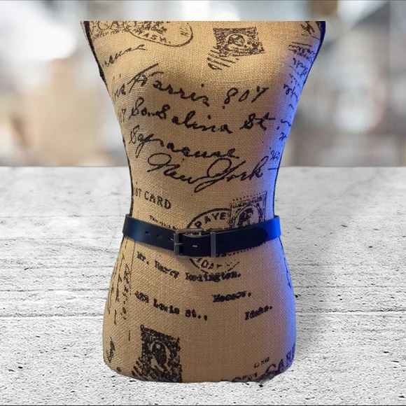 Levi's vegan reversible belt size 32 - Picture 9 of 11